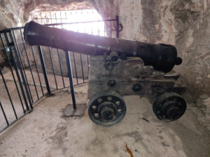 1770s 6-pounder cannon.