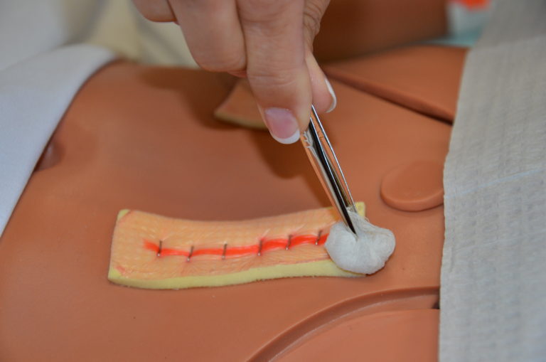 4.5 Simple Dressing Change Clinical Procedures for Safer Patient Care
