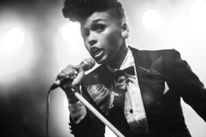 This is an image of famed artist and performer Janelle Moane, by whom Milan’s performance was inspired, at the 2009 Reeperbahn Festival.