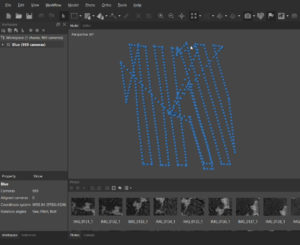 MetaShape window showing 989 cameras loaded into the Blue Chunk with Show Cameras switched on