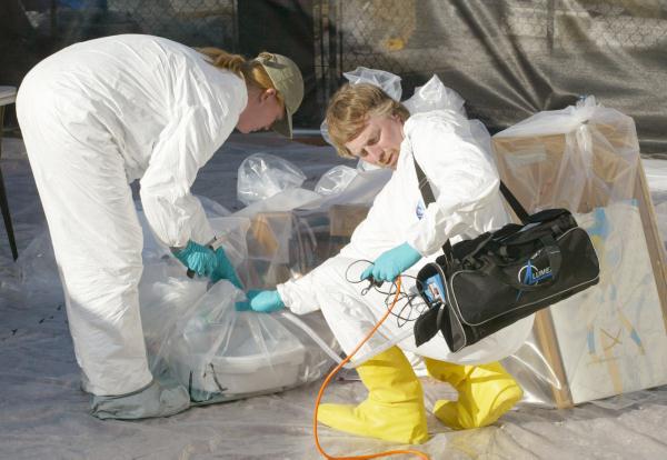 United States Environmental Protection Agency (U.S. EPA) emergency response contractors clean up mercury at a Nevada home.