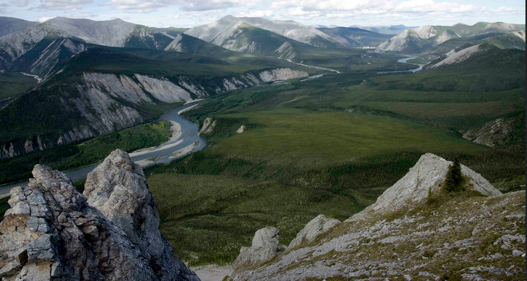 Figure 10.1 The Hart River, Yukon. Image: © www.protectpeel.ca, CC BY-NC