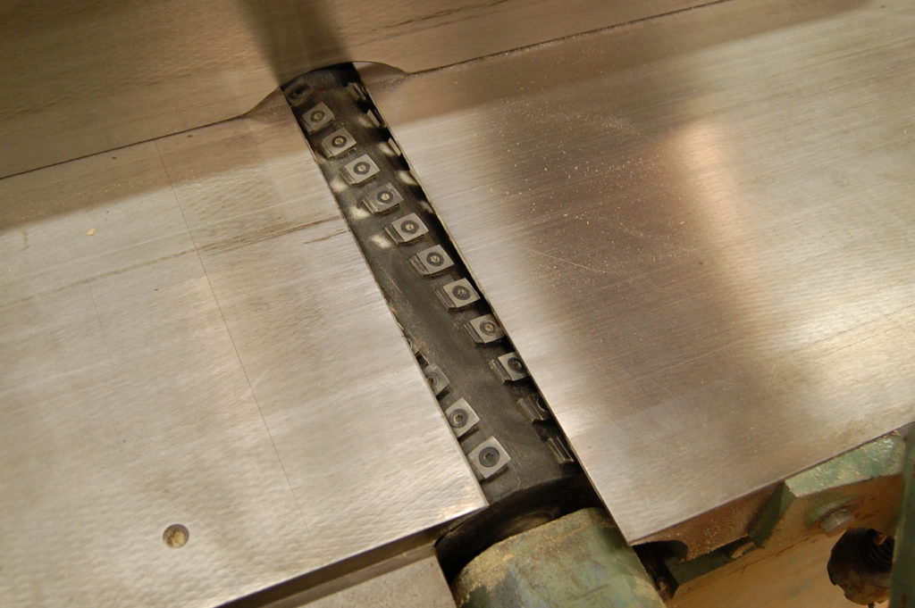 helical cutterhead, showing arrangement of individual carbide cutters