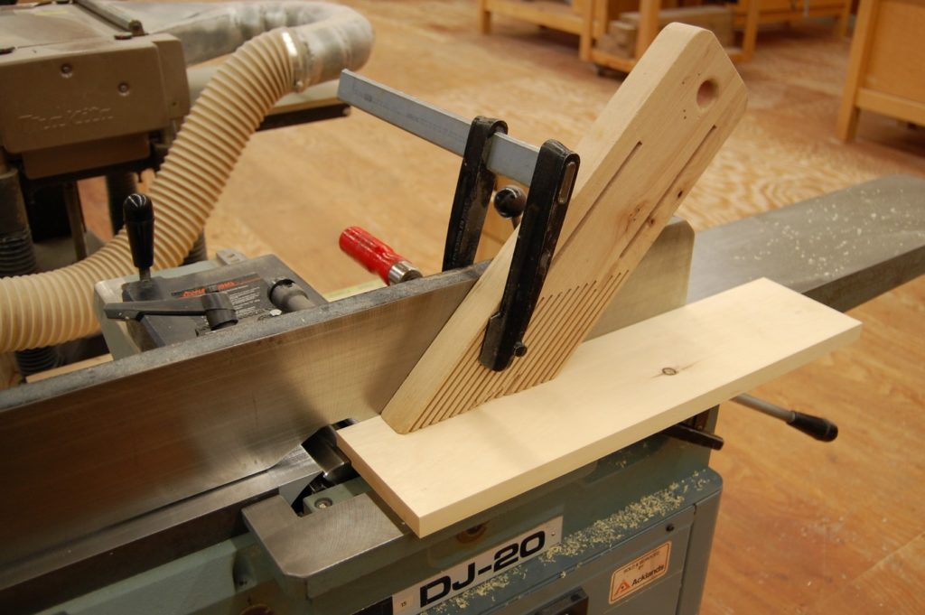 Jointing a face rabbet with a featherboard