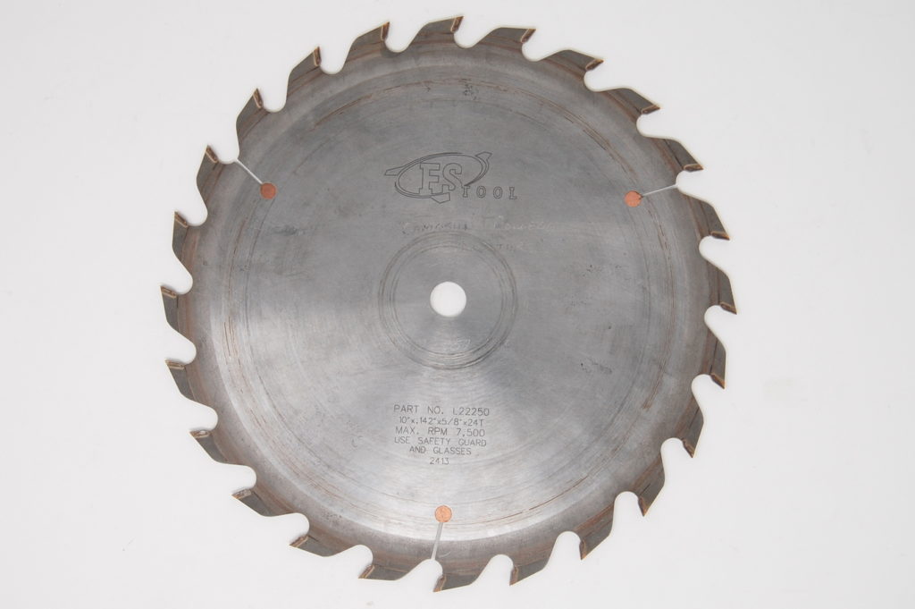 Circular saw blade, for ripping solid wood